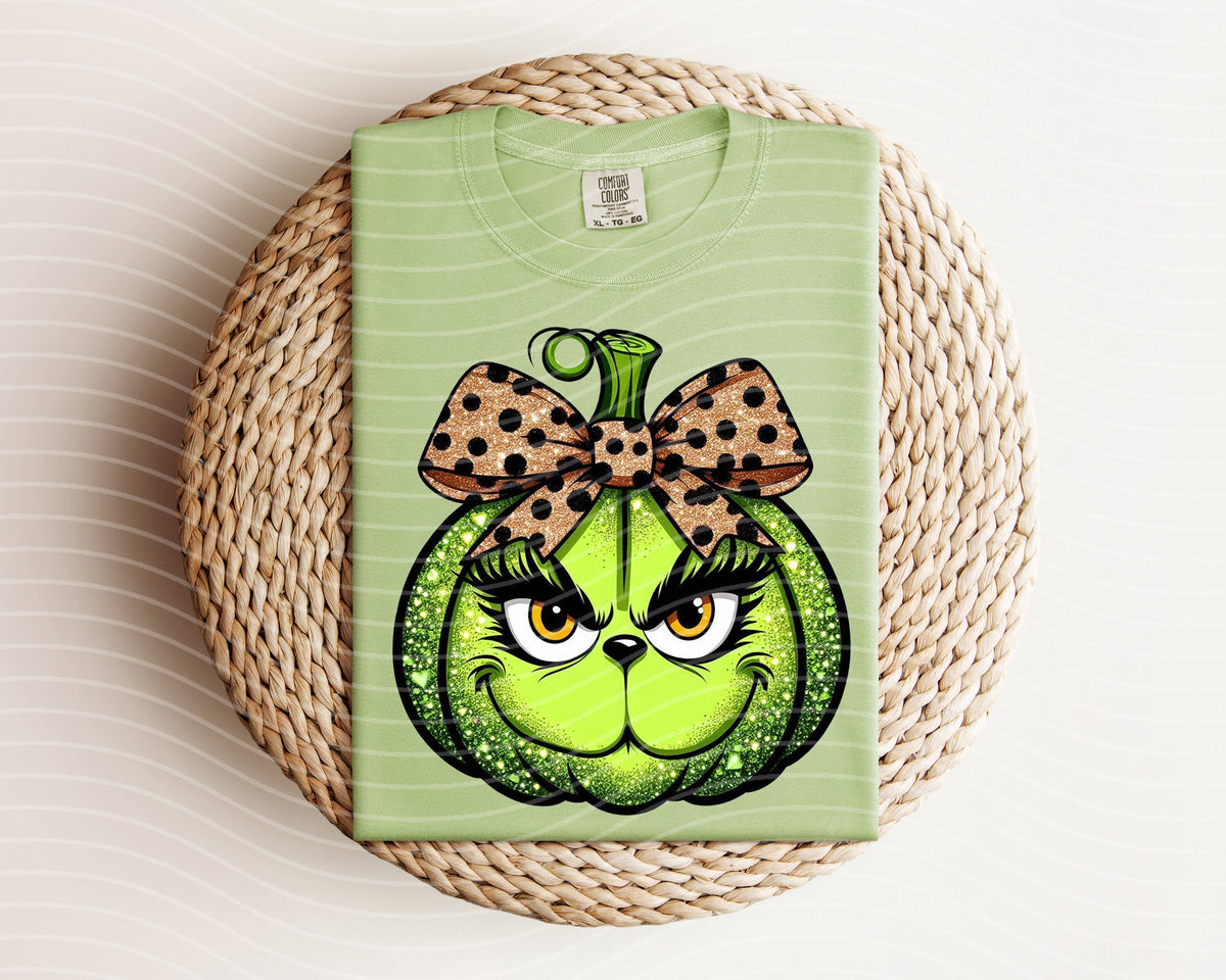 Mean Pumpkin Graphic Tee product image 1